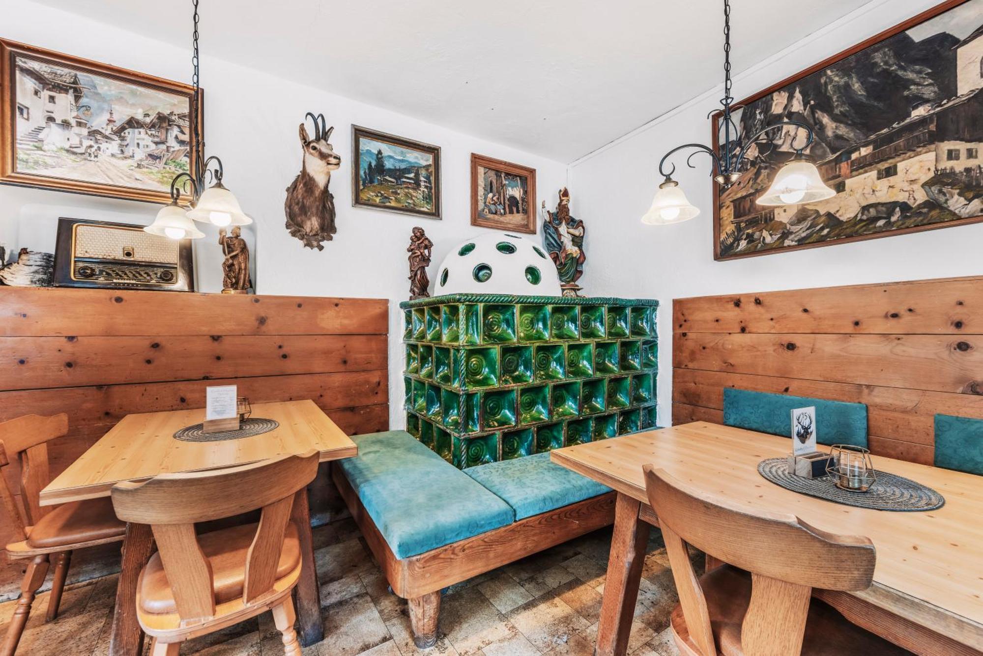 Gasthof Hirschen Pfunds Luaran gambar