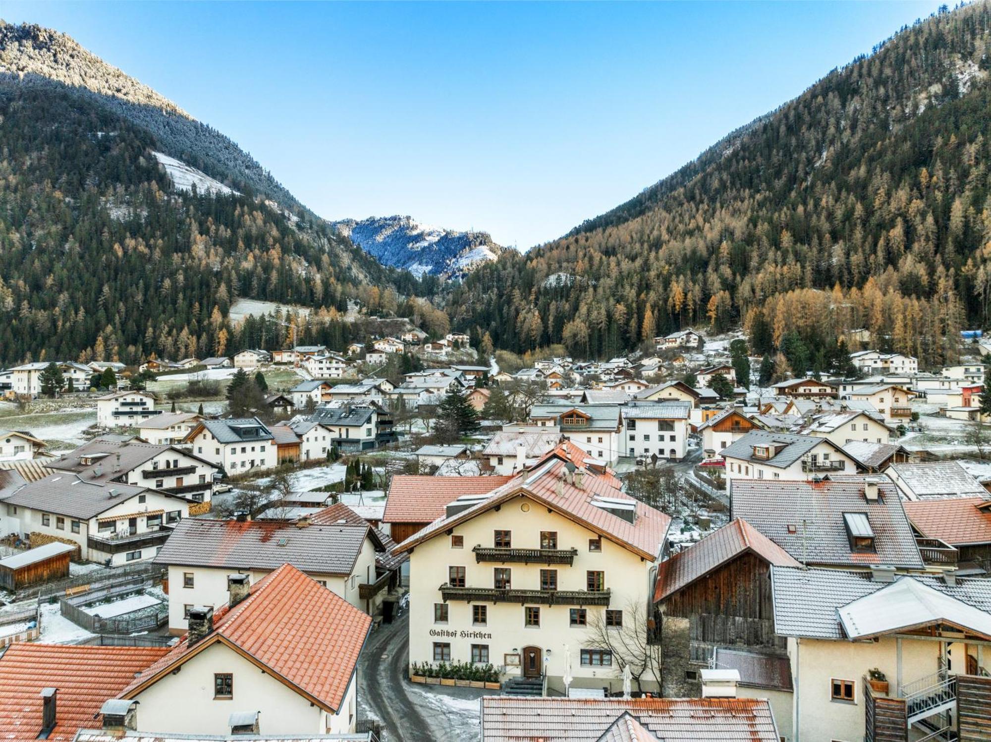 Gasthof Hirschen Pfunds Luaran gambar