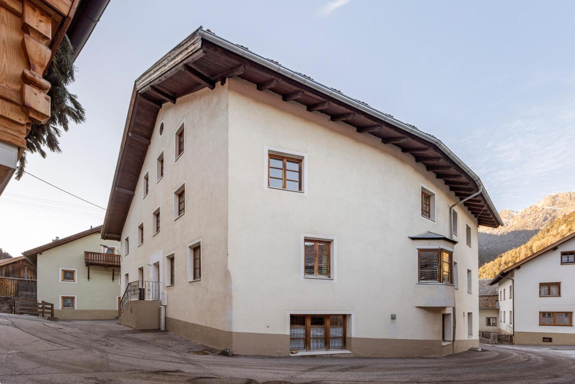 Gasthof Hirschen Pfunds Luaran gambar